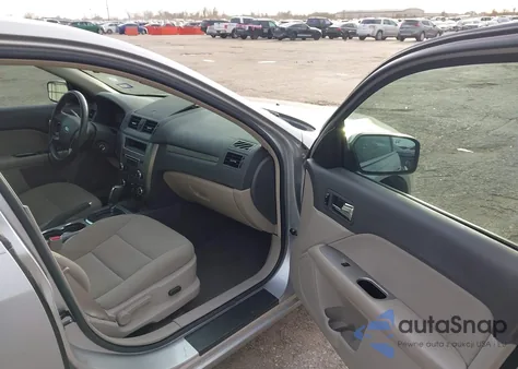 2010 Ford Fusion Hybrid from USA, damaged, VIN 3FADP0L34AR318424